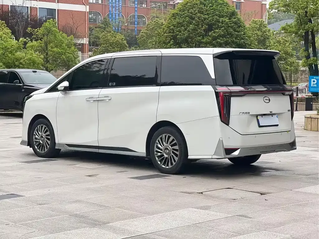 GAC Motor Trumpchi M8 — фото 6
