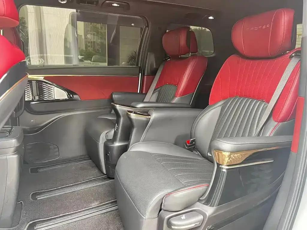 GAC Motor Trumpchi M8 — фото 8