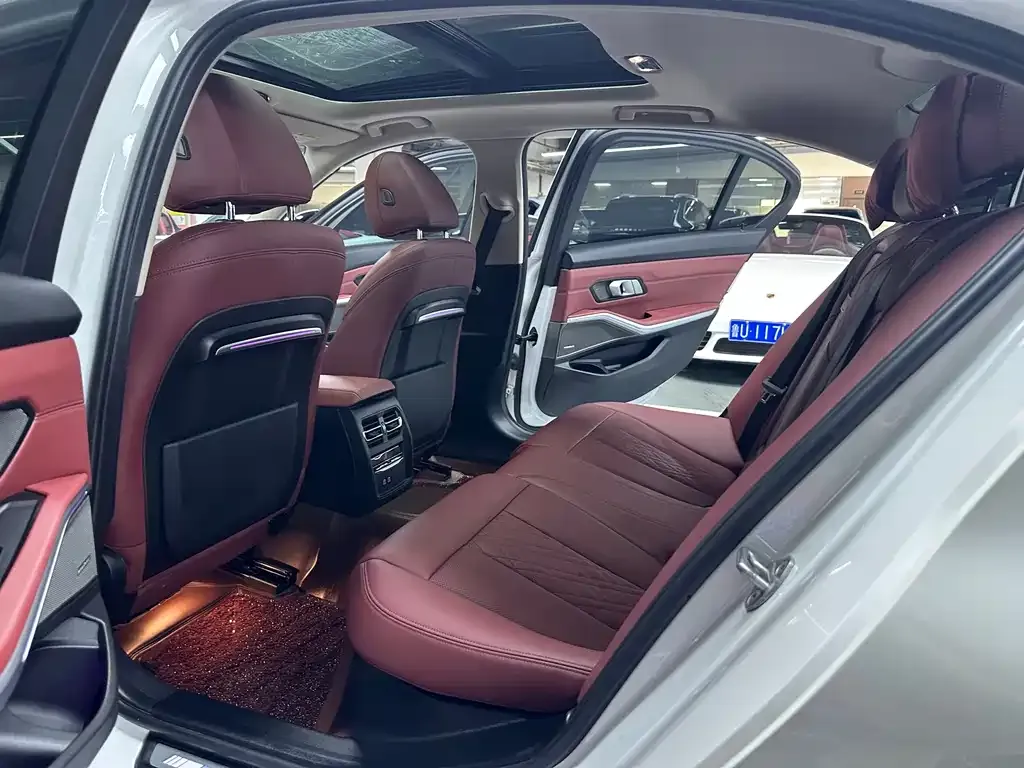 BMW 3 Series — фото 10