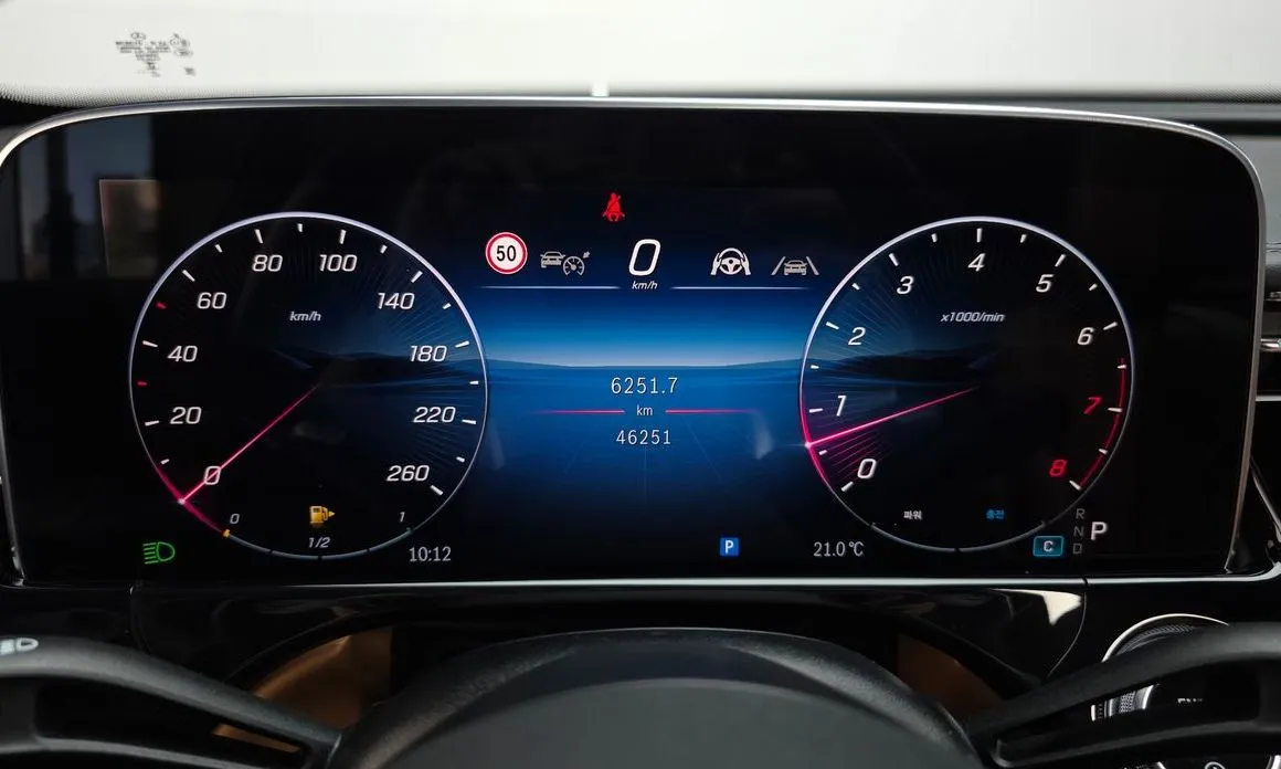 Mercedes-Benz E-Class 2024 из KR, фото 4