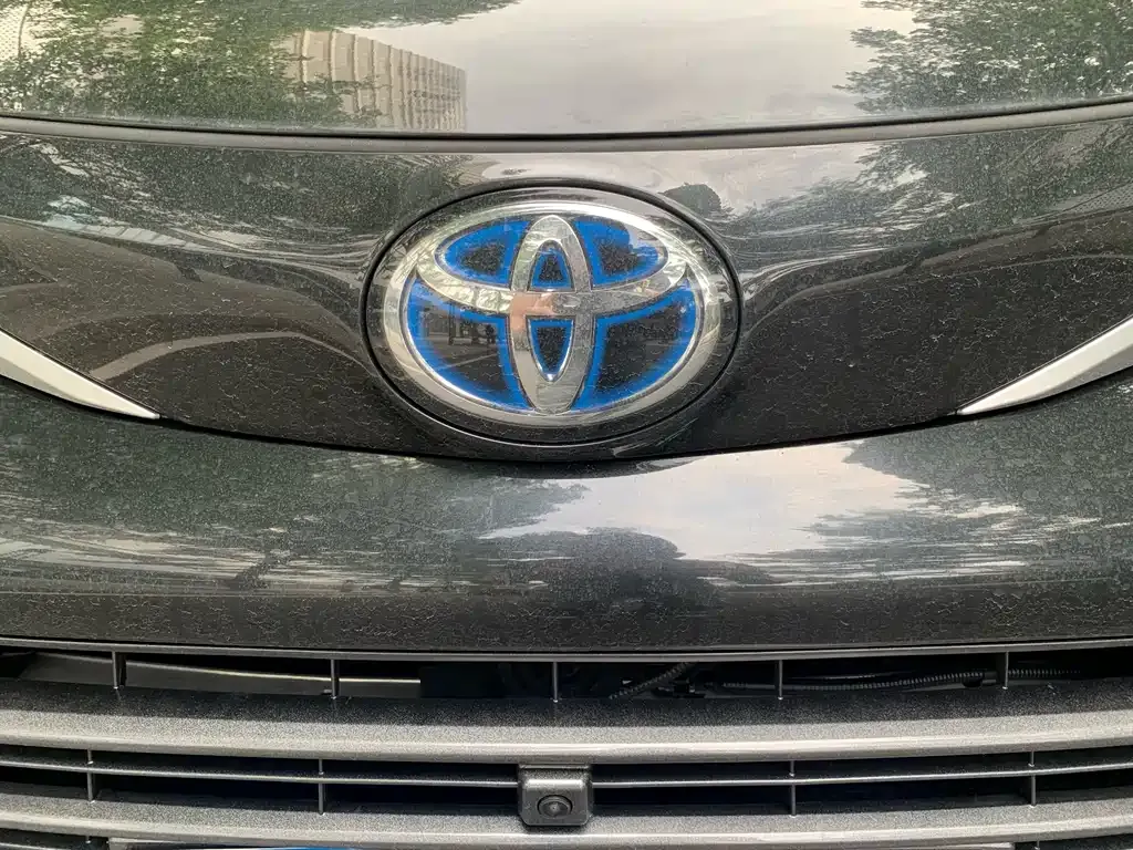 Toyota Sienna — фото 5