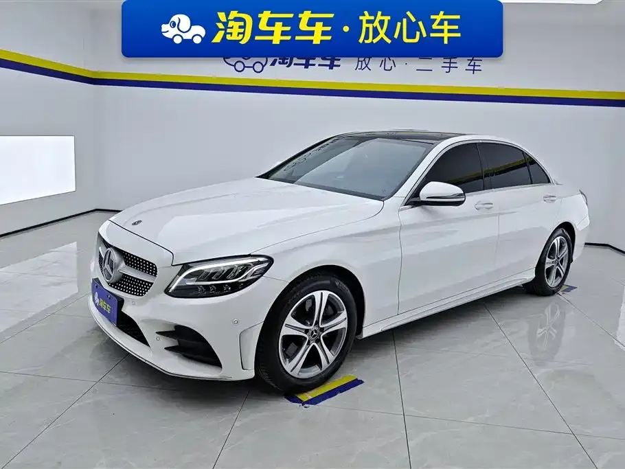Mercedes-Benz C-Class — фото 1
