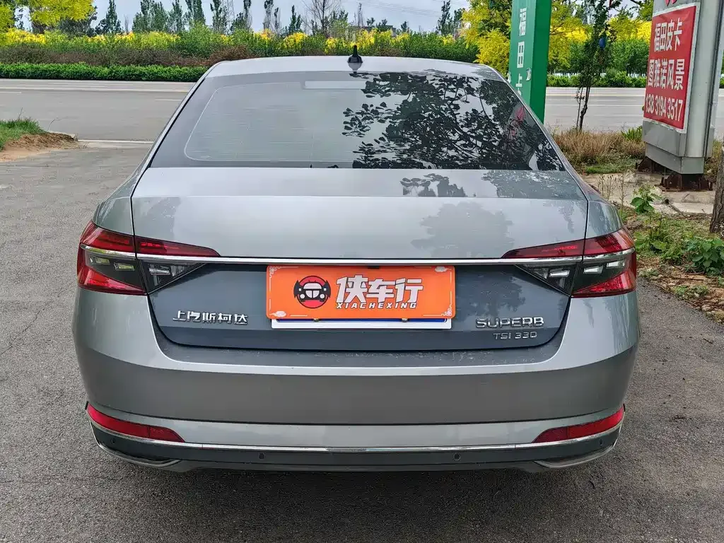 Skoda Superb — фото 7