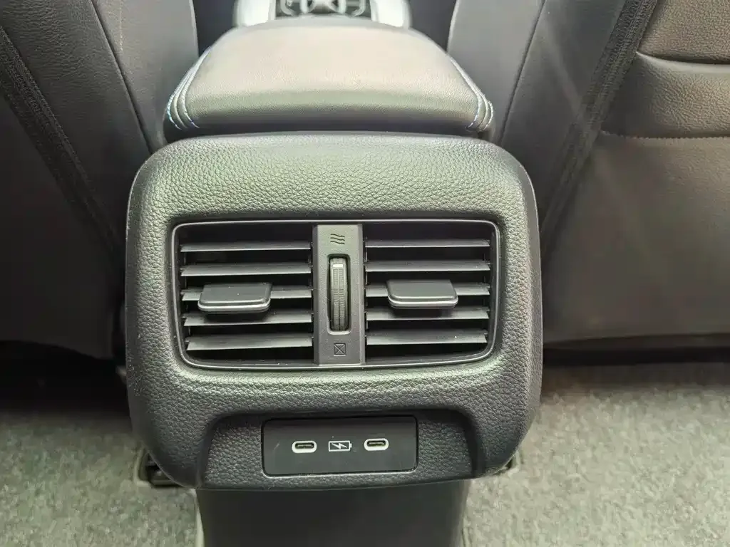 Honda HR-V 2024 из CN, фото 9