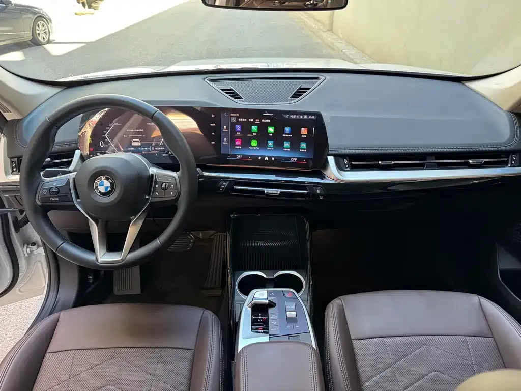 BMW X1 — фото 2