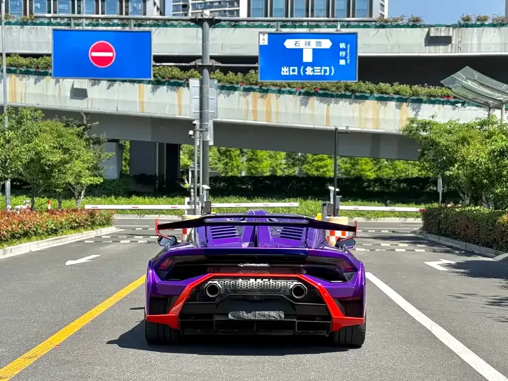 Lamborghini Huracan — фото 9