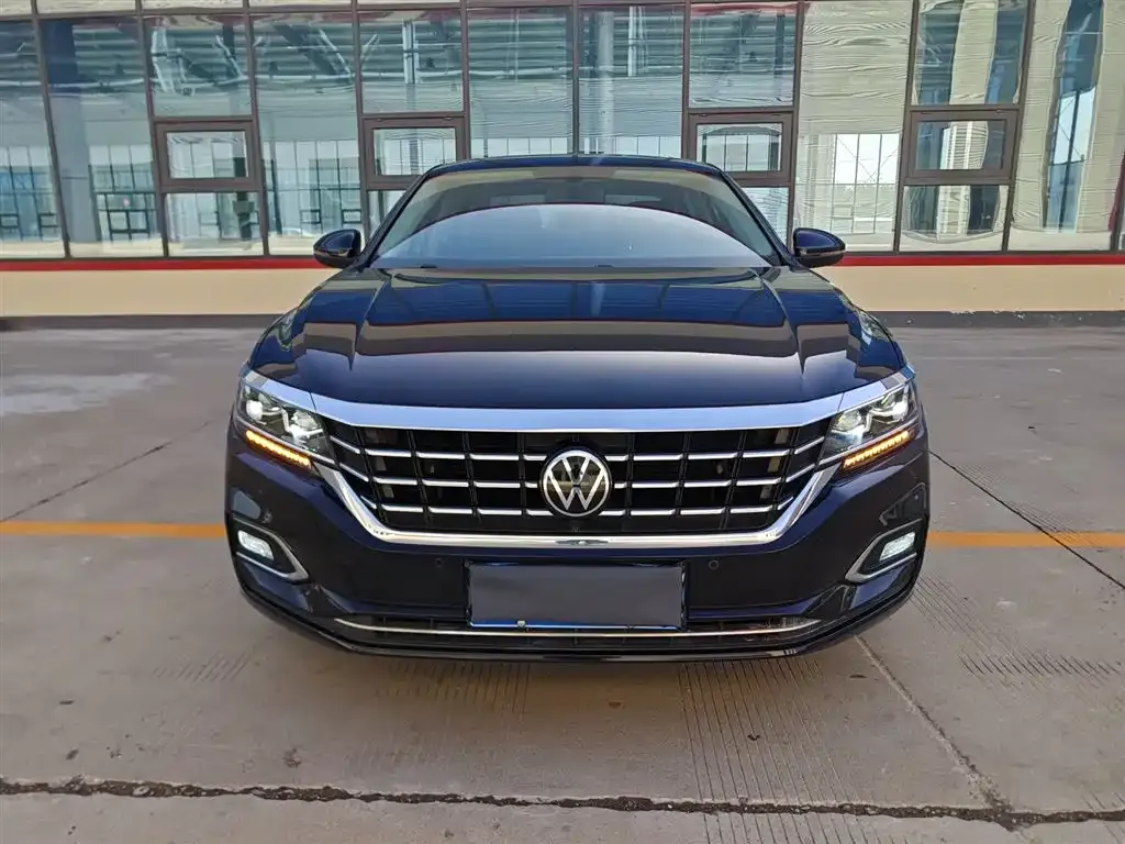 Volkswagen Passat — фото 3