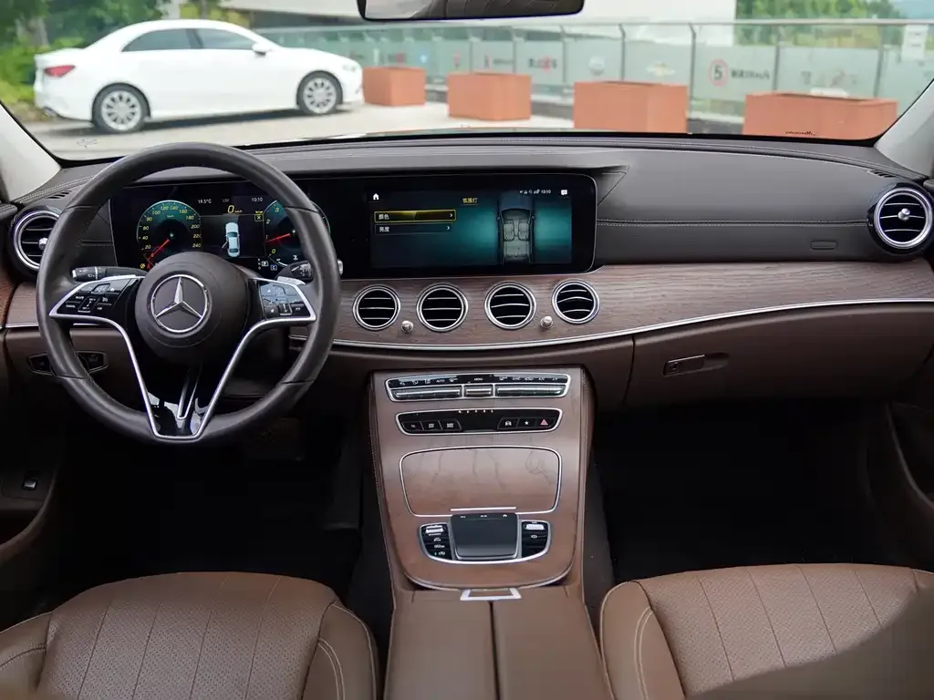 Mercedes-Benz E-Class 2023 из CN, фото 9