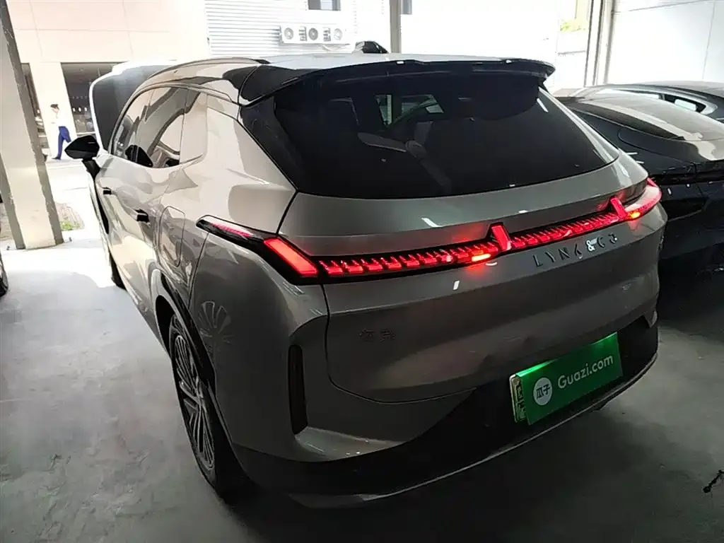 Lynk & Co 08 EM-P 2024 из CN, фото 6