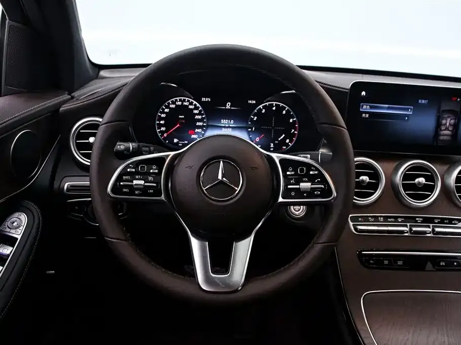 Mercedes-Benz GLC — фото 7