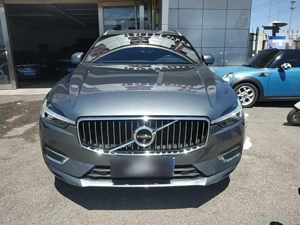 Volvo XC60 — фото 4