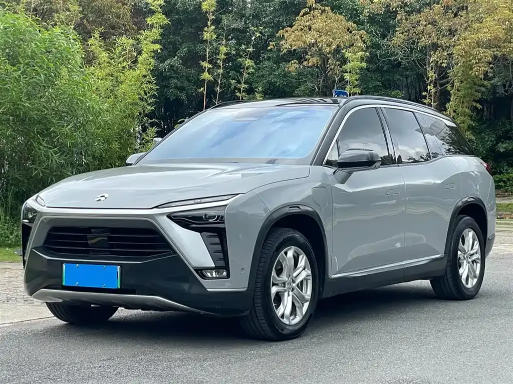 NIO ES8