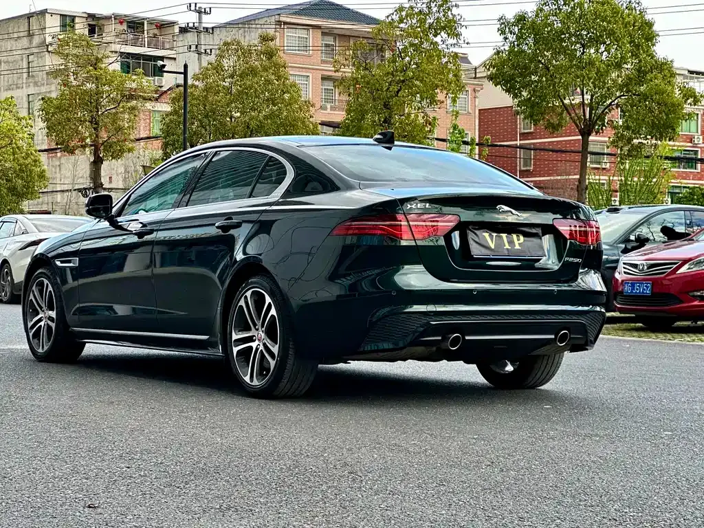 Jaguar XEL — фото 10