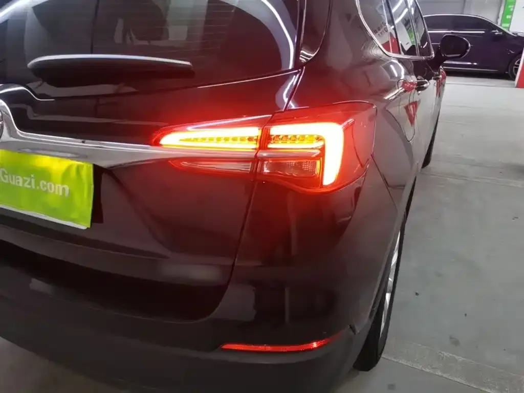 Buick Envision Plus 2021 из CN, фото 2