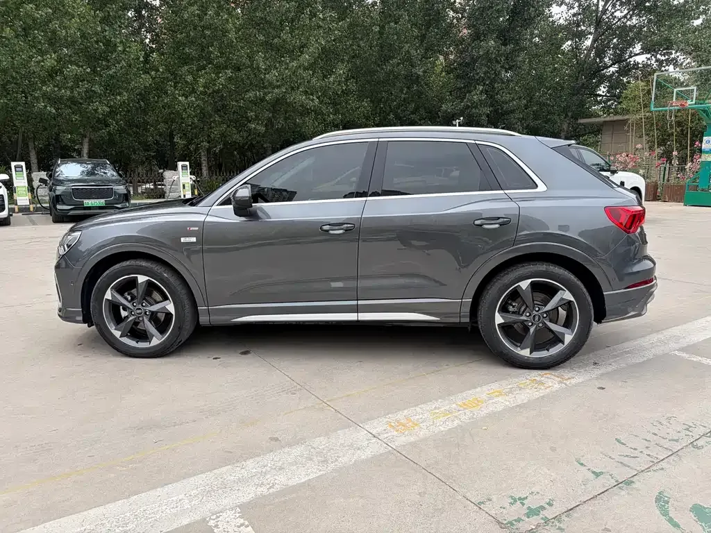 Audi Q3 — фото 6