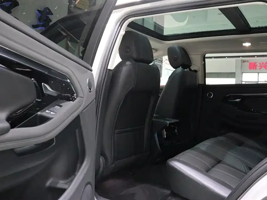 Land Rover Evoque — фото 2