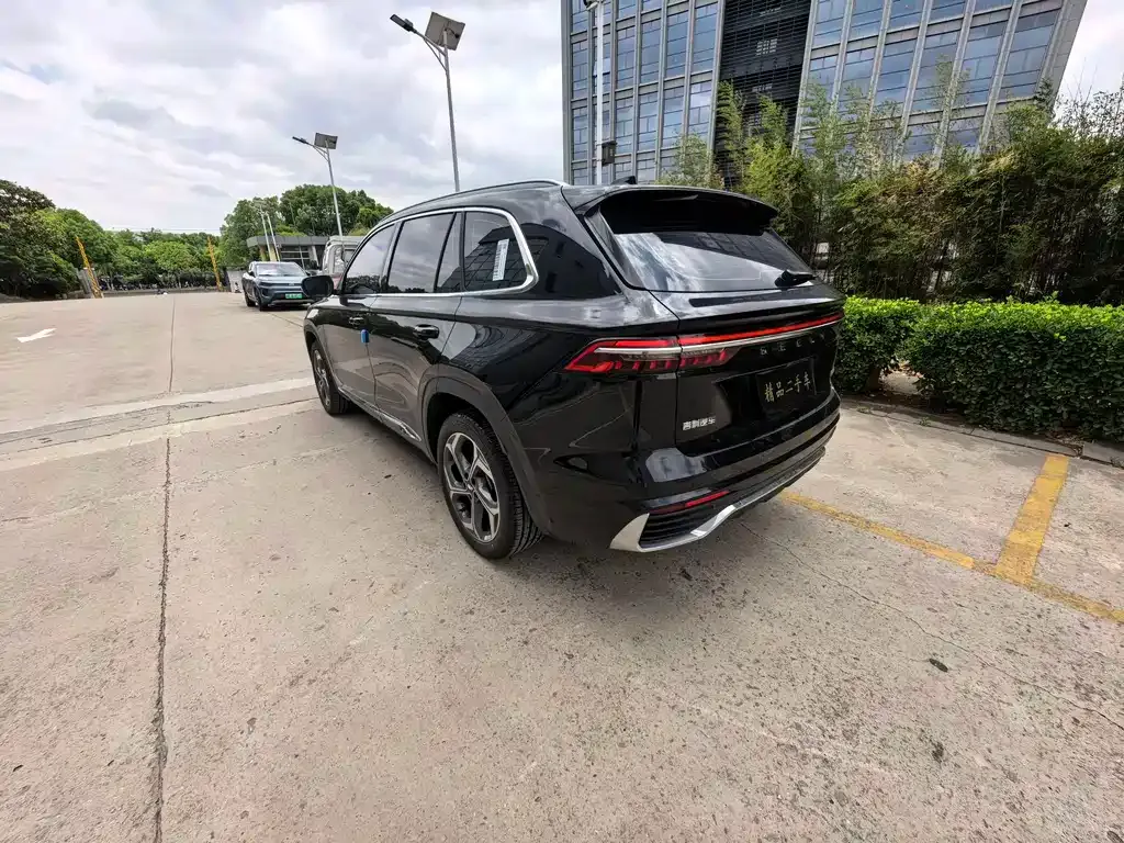 Geely Xingyue L 2024 из CN, фото 5