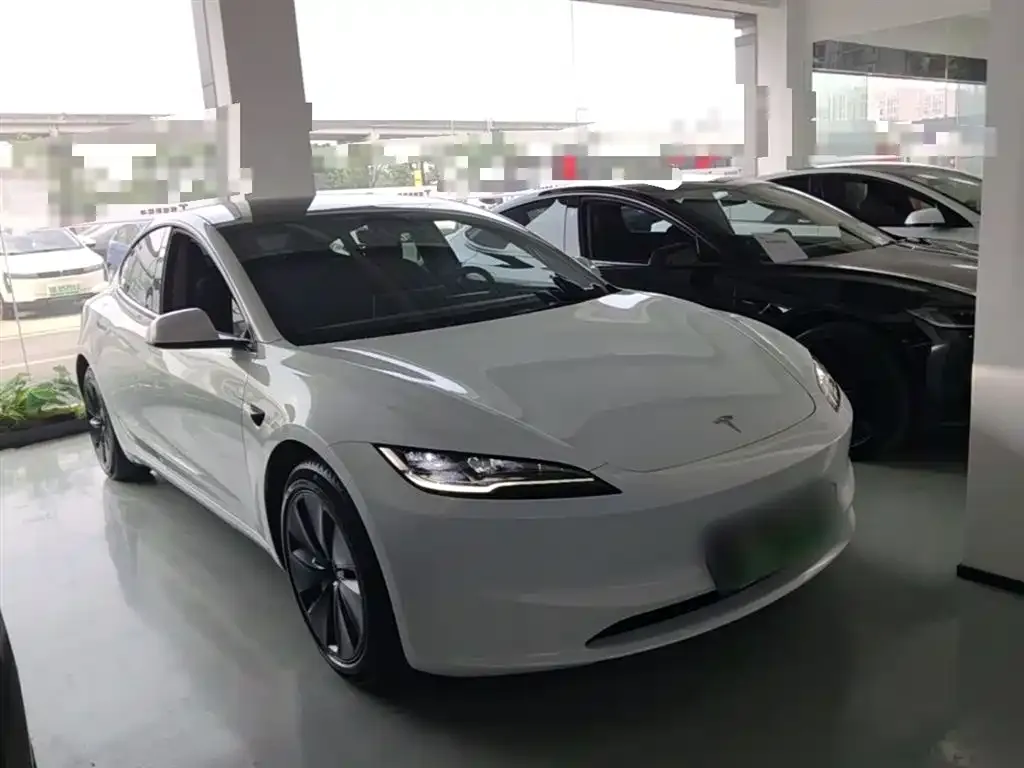 Tesla Model 3 — фото 6