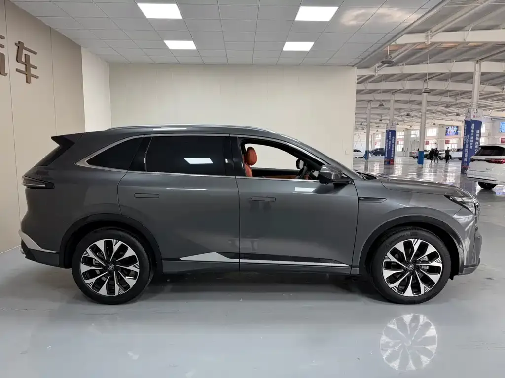 Changan CS75PLUS — фото 6