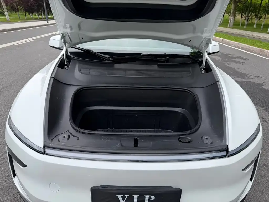 Tesla Model Y L 2026 из CN, фото 5