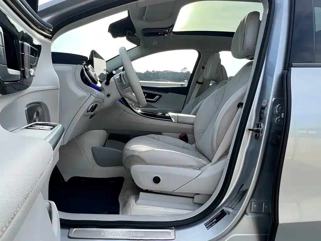 Mercedes-Benz EQE SUV 2023 из CN, фото 3
