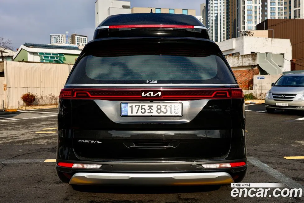 Kia Carnival — фото 7