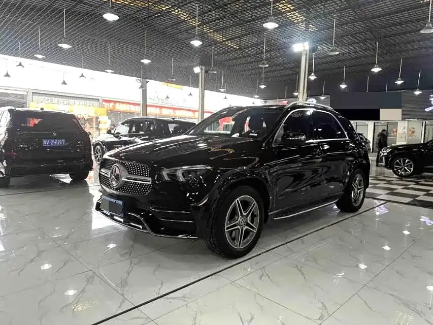 Mercedes-Benz GLE — фото 1