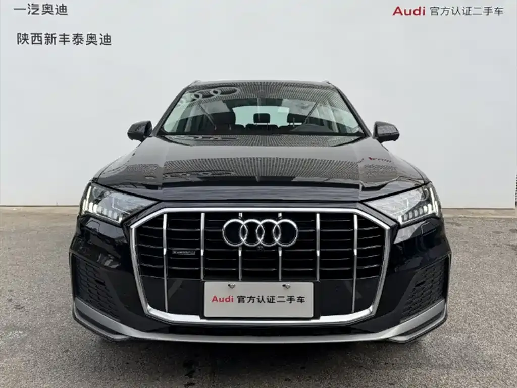 Audi Q7 2021 из CN, фото 8