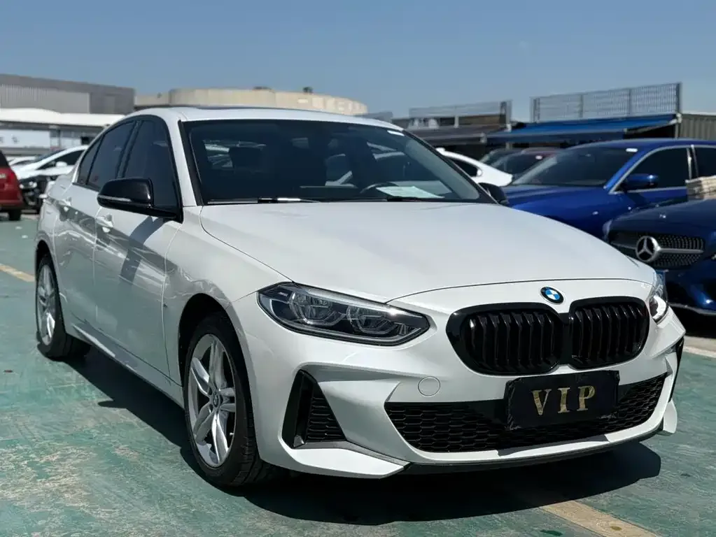 BMW 1 Series 2023 из CN, фото 4