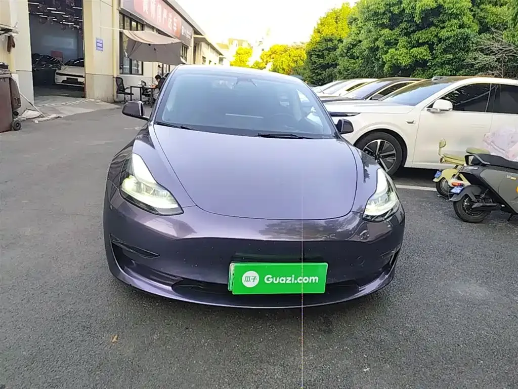 Tesla Model 3 — фото 4