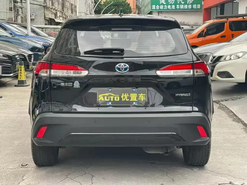 Toyota Corolla Cross — фото 3
