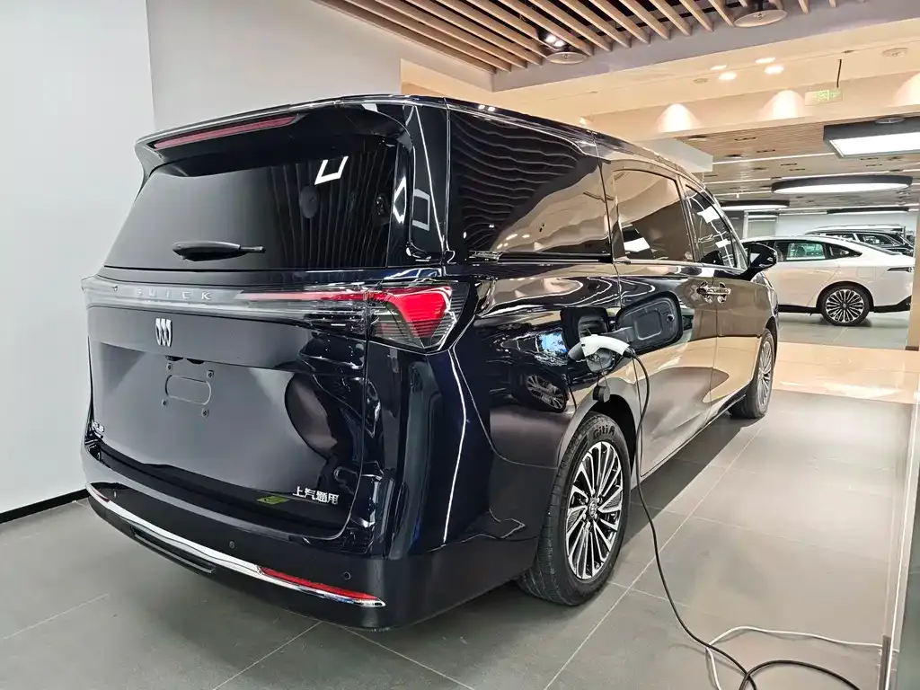 Buick GL8 Hybrid 2025 из CN, фото 2
