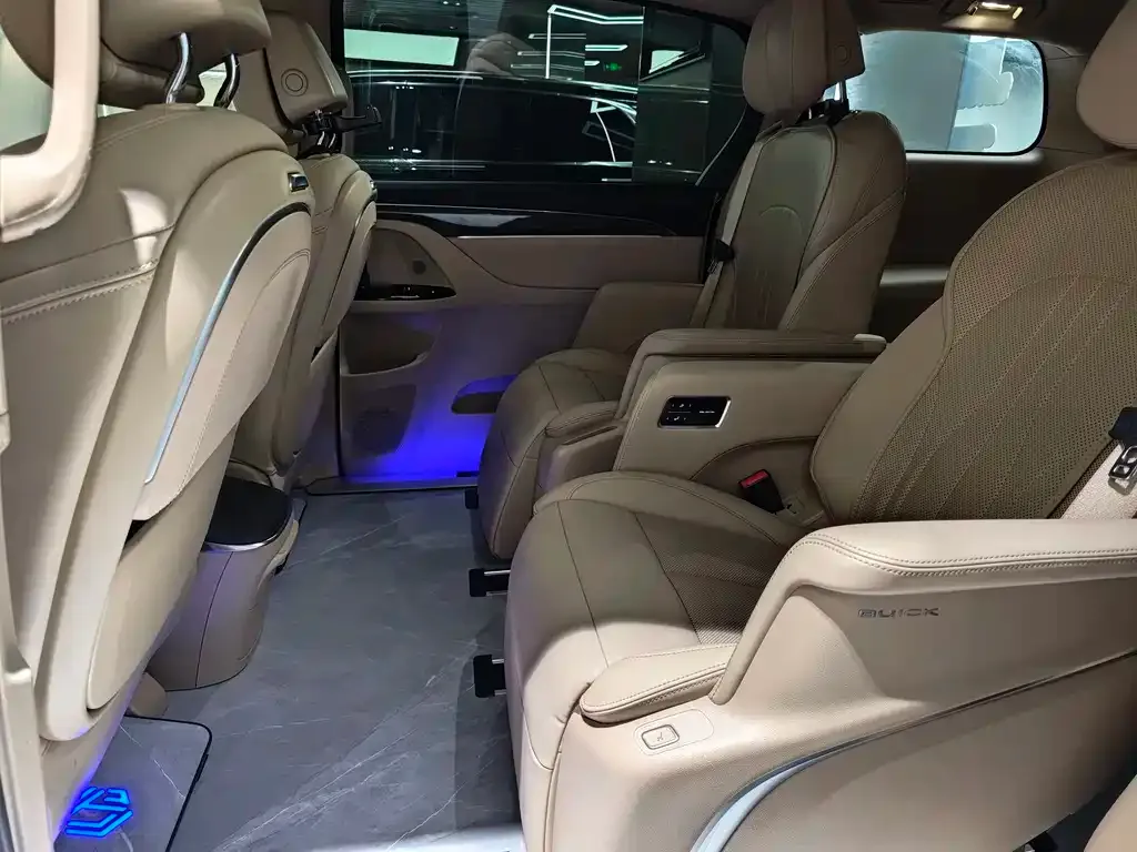 Buick GL8 Hybrid 2025 из CN, фото 9