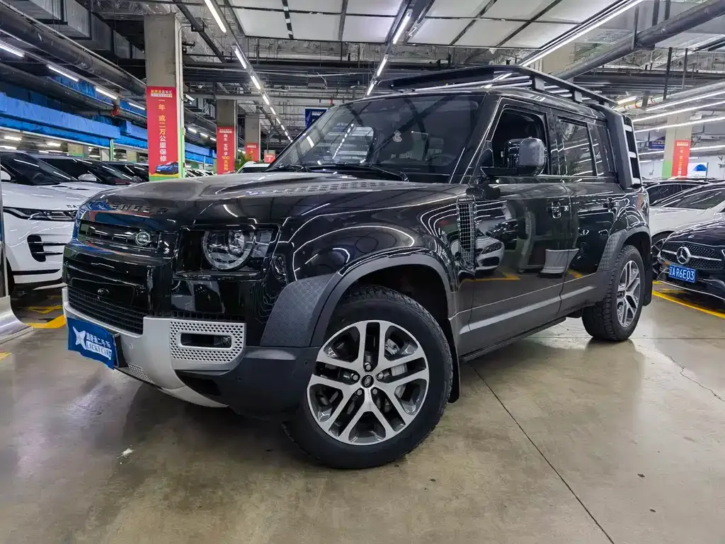Land Rover Defender — фото 1