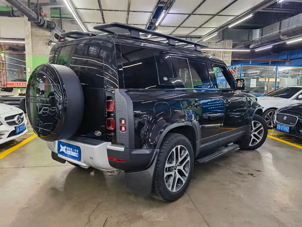 Land Rover Defender — фото 2