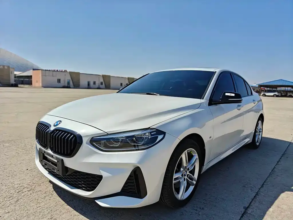BMW 1 Series — фото 1