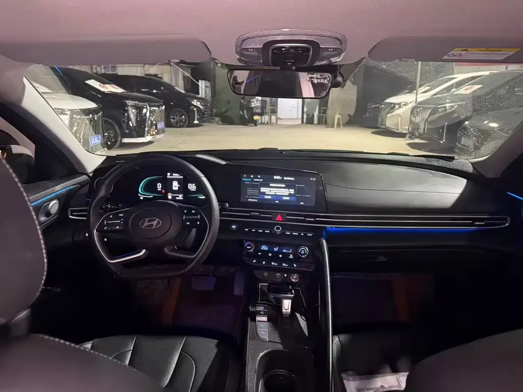 Hyundai Elantra 2024 из CN, фото 10
