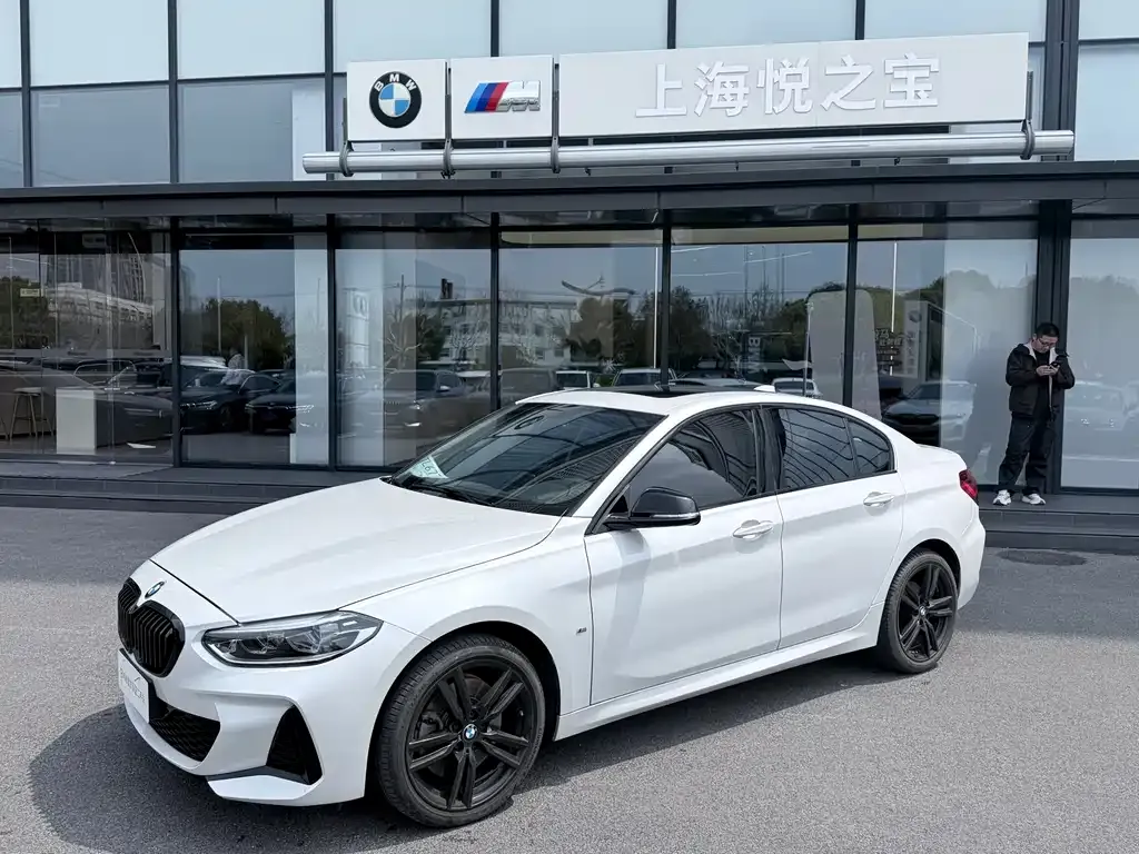 BMW 1 Series — фото 1