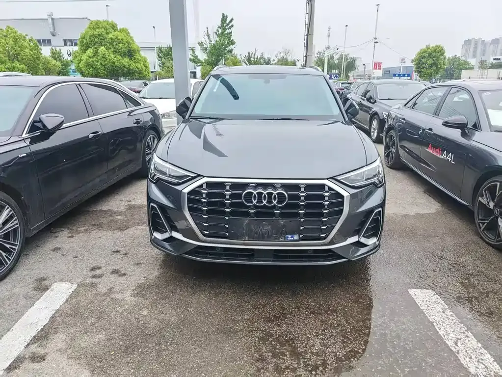 Audi Q3 — фото 10