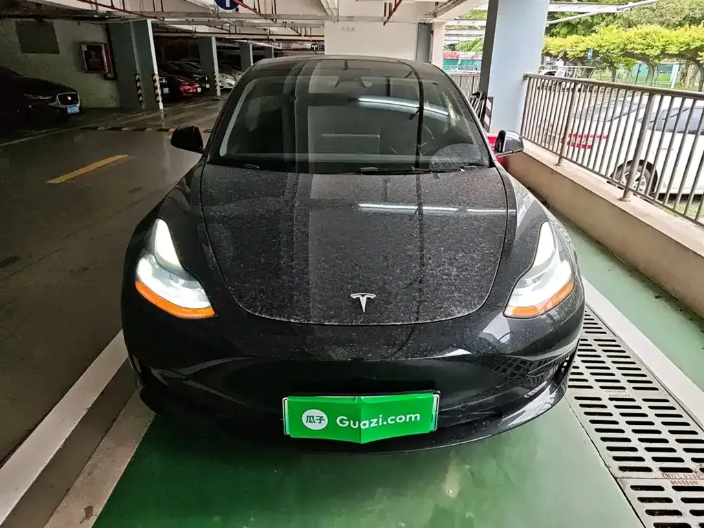 Tesla Model 3 — фото 9