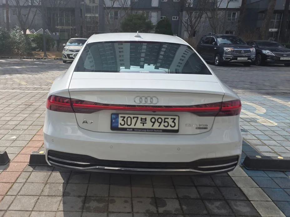 Audi A7 — фото 8