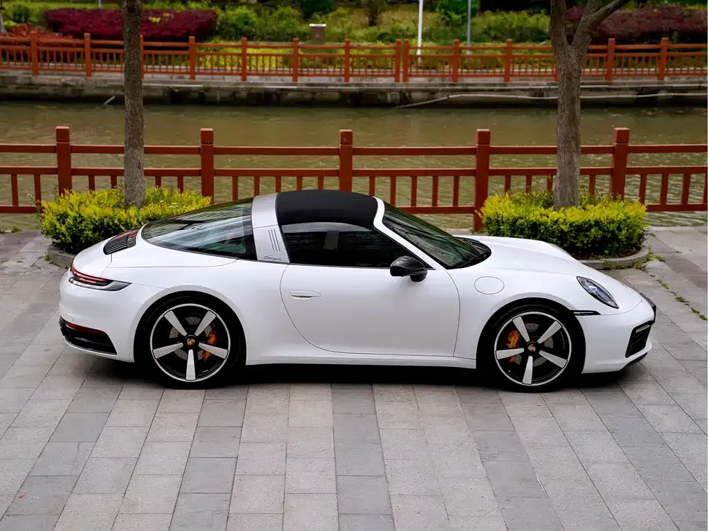 Porsche 911 2021 из CN, фото 10