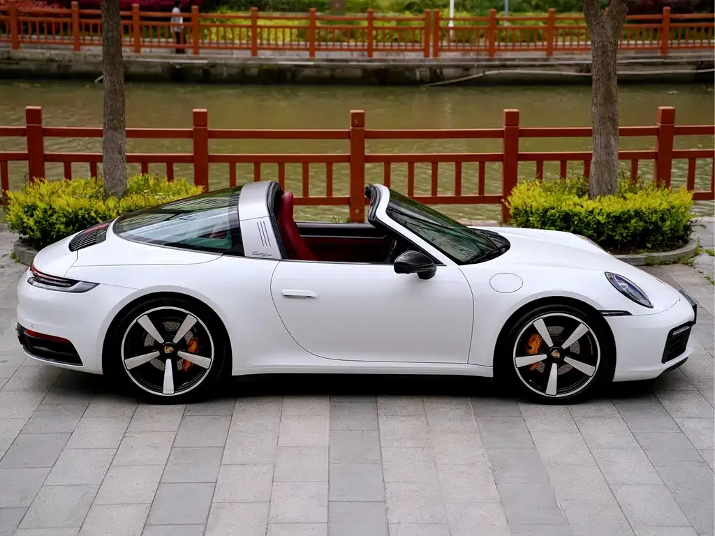 Porsche 911 2021 из CN, фото 5