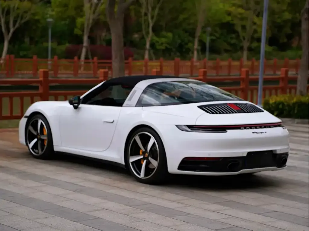Porsche 911 2021 из CN, фото 9