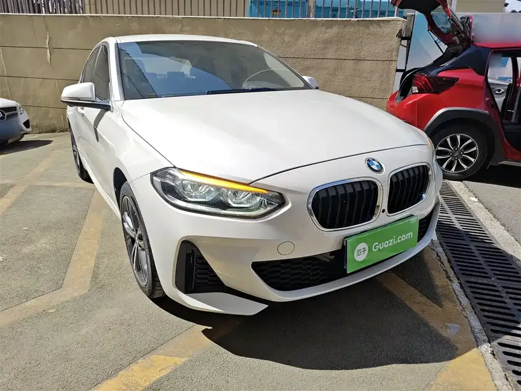 BMW 1 Series 2021 из CN, фото 10