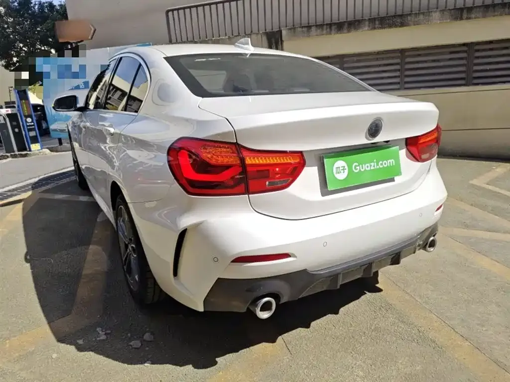 BMW 1 Series 2021 из CN, фото 3