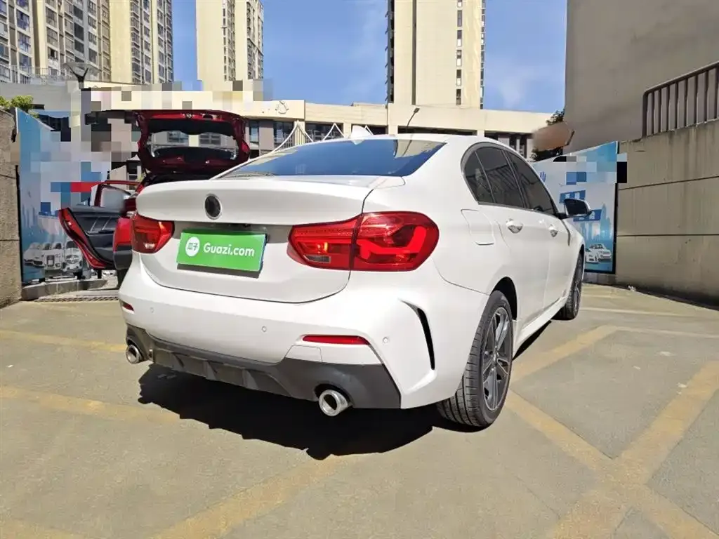 BMW 1 Series 2021 из CN, фото 2