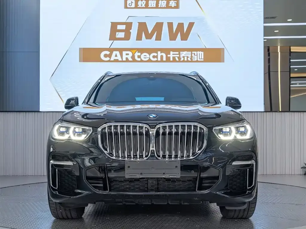 BMW X5 — фото 1