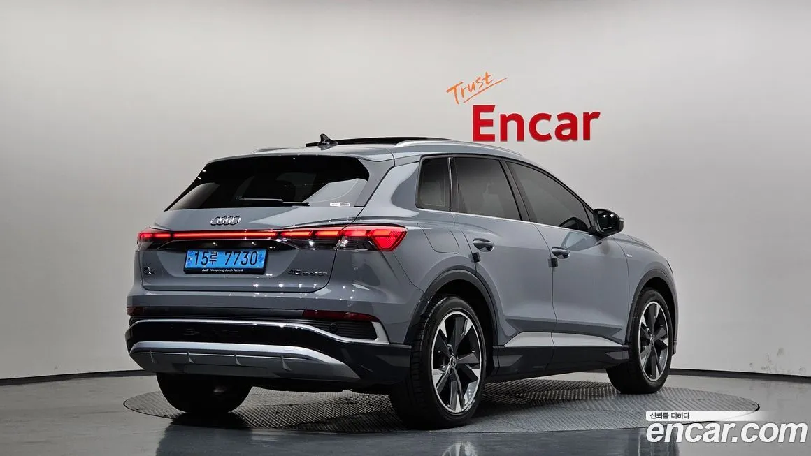 Audi Q4 e-tron — фото 5