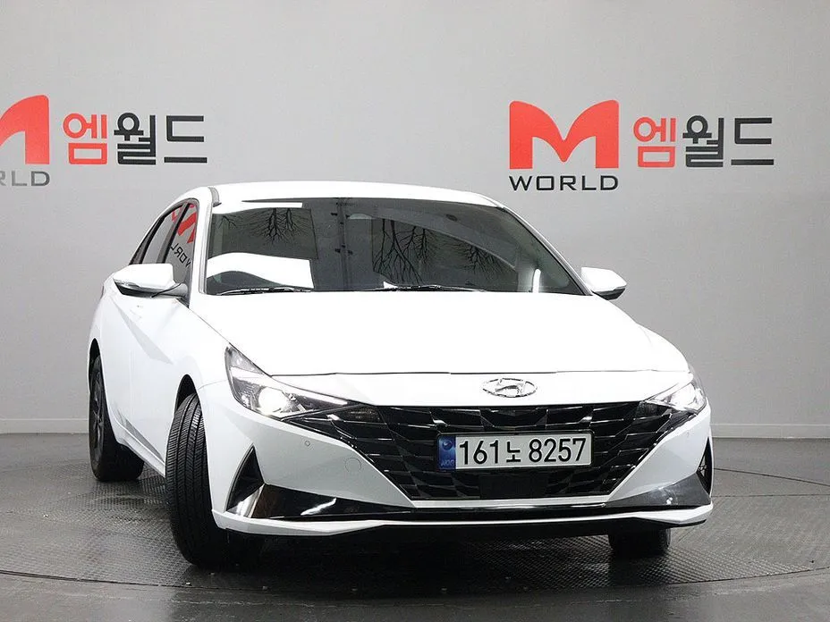 Hyundai AVANTE — фото 2